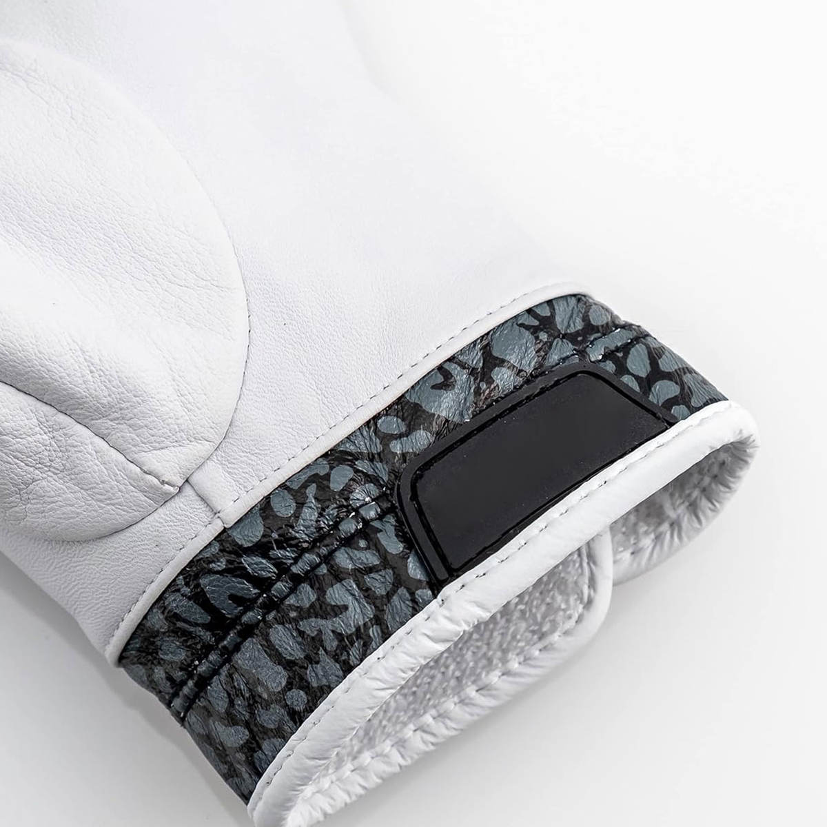 Custom Golf Gloves - SKU G-US14133 - Image 4